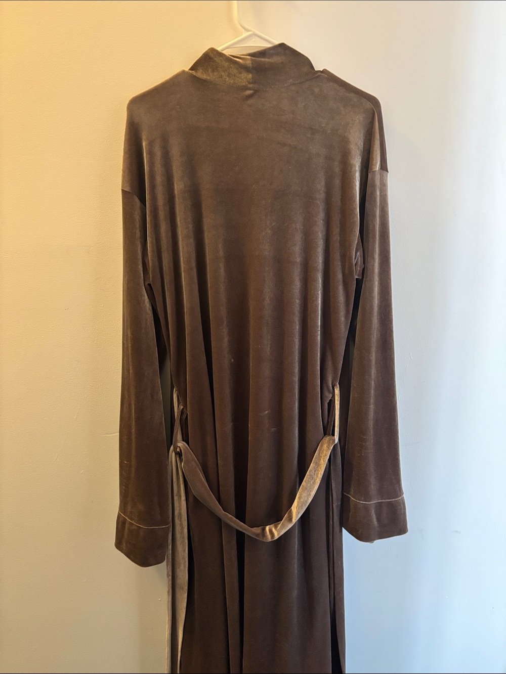 Laina Rauma Robe - Picture 2 of 4